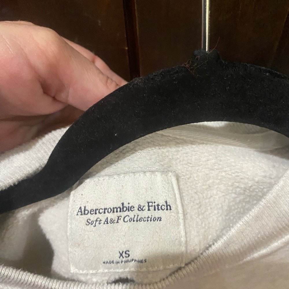 Abercrombie & Fitch Soft Collection Sweatshirt - Picture 3 of 3